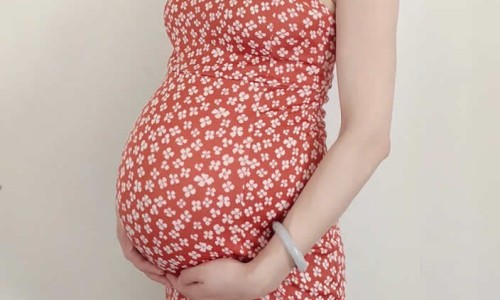 孕妇脚上可以擦外用药吗网 :分享孕妇脚上起了好多红疹怎么办-孕妇脚上可以擦外用药吗有影响吗知识